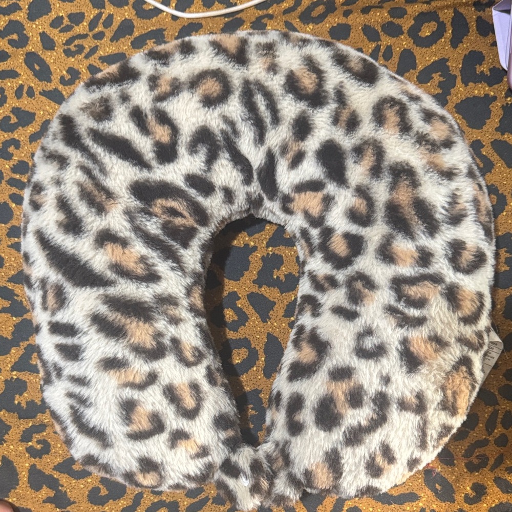 Leopard Print Neck Pillow